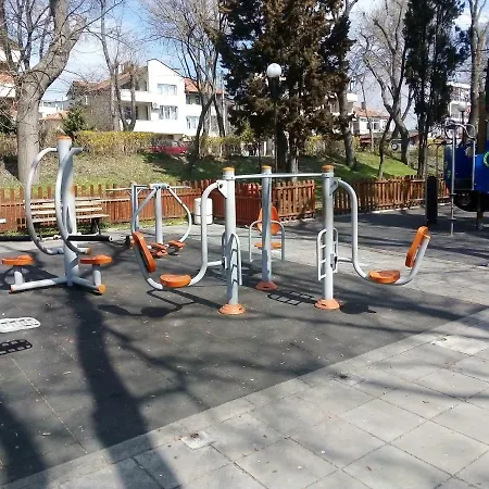 Tvarditza شقة بورغاس